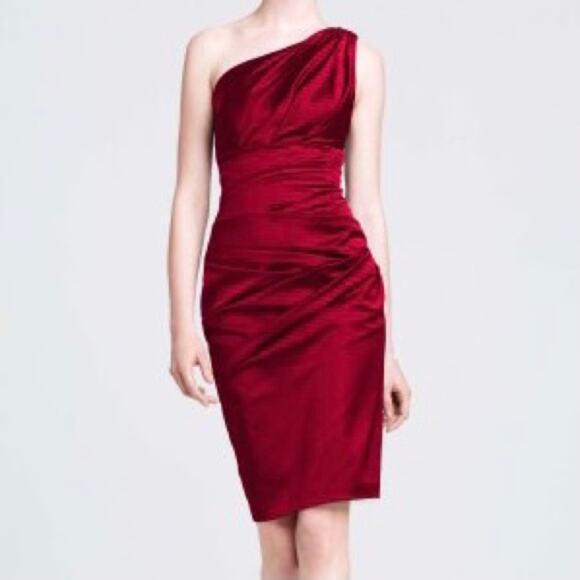 David's Bridal red single shoulder ruched dress - Picture 2 of 15